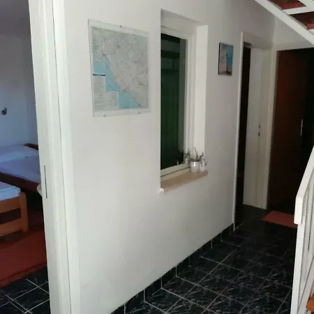 Apartment Apartman Mila